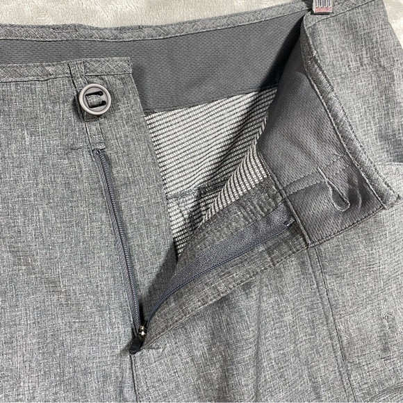 NEW Aftco Diffuse Fishing Shorts Mens Size 36 Charcoal - Picture 2 of 11